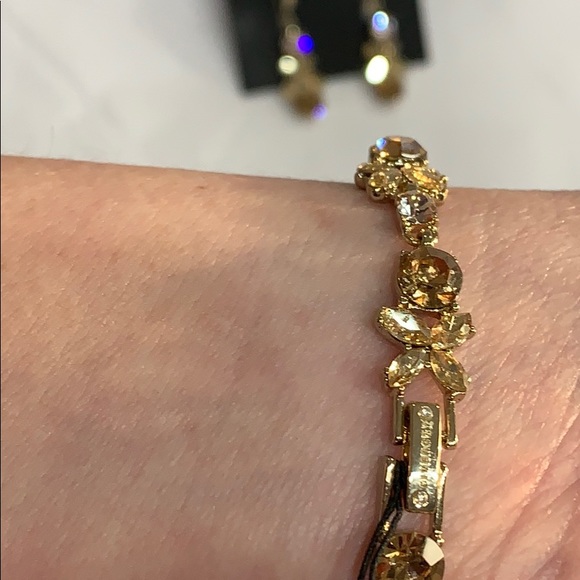 GIVENCHY XO Blush & Gold Stones Goldtone BRACELET & EARRINGS! SPECIAL OCCASION - Picture 6 of 8